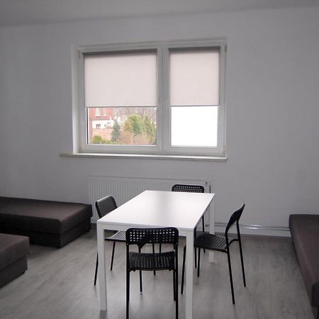 Riviera Rybnik Hostel Ρίμπνικ Εξωτερικό φωτογραφία
