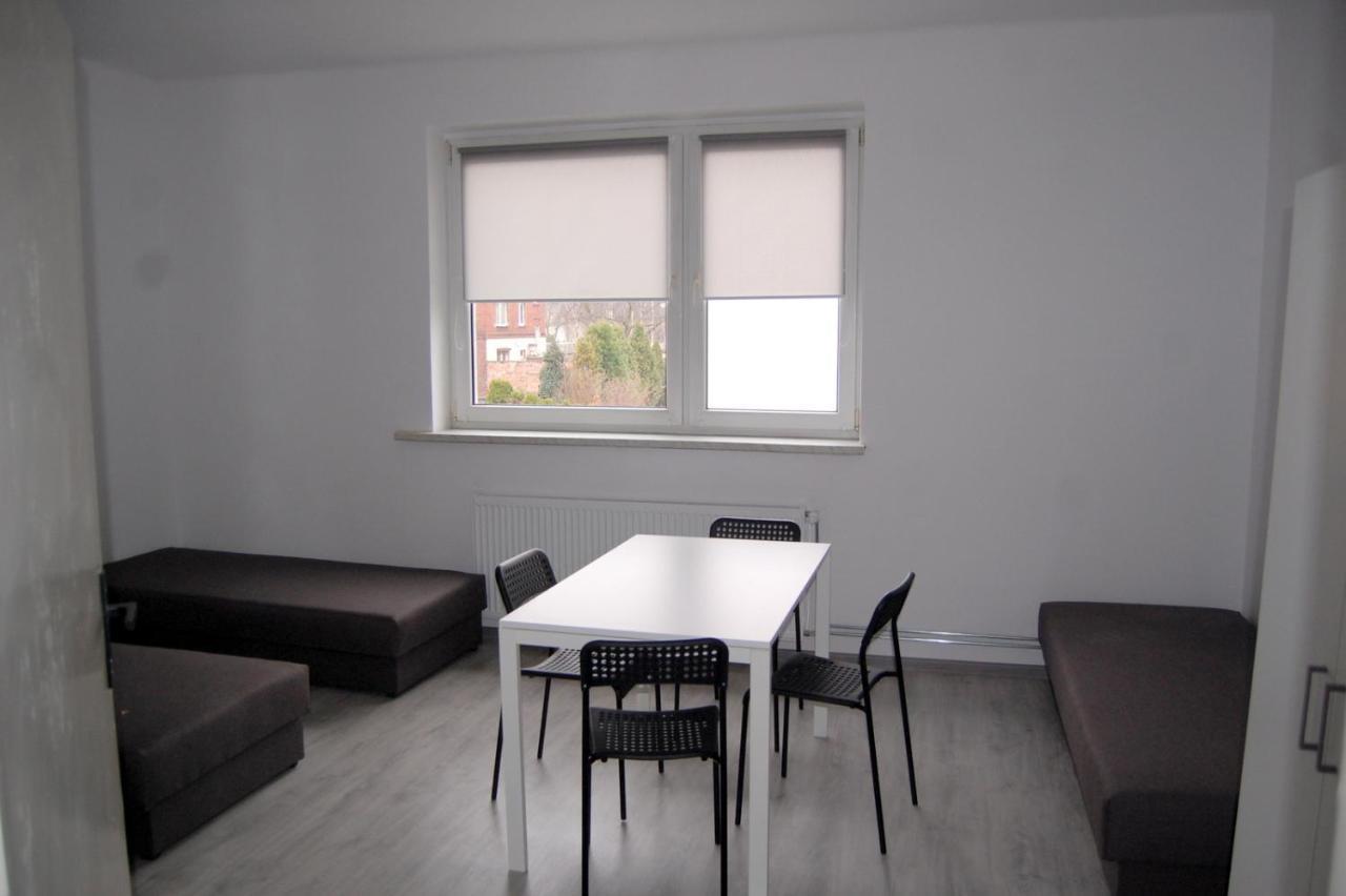 Riviera Rybnik Hostel Ρίμπνικ Εξωτερικό φωτογραφία
