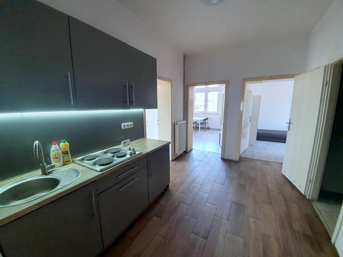 Riviera Rybnik Hostel Ρίμπνικ Εξωτερικό φωτογραφία
